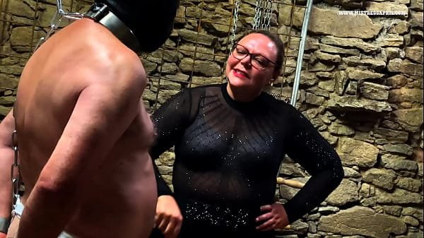 Dominatrix Mistress April – Welcome in my Block House